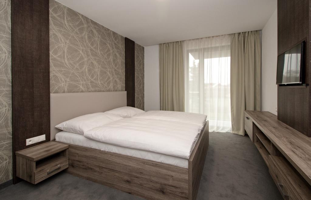 Guest House Frizzante ตูร์เชียนสเก เจปลิตเซ ห้อง รูปภาพ