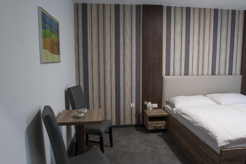 Guest House Frizzante ตูร์เชียนสเก เจปลิตเซ ห้อง รูปภาพ